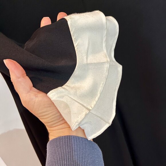 Karl Lagerfeld black dress with ivory ruffled sleeves NWT - Picture 4 of 7